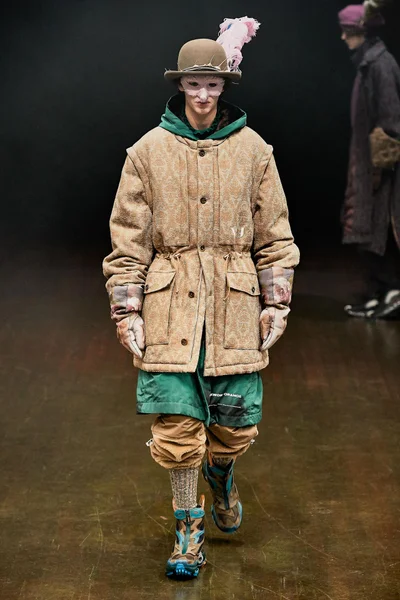 Look 54